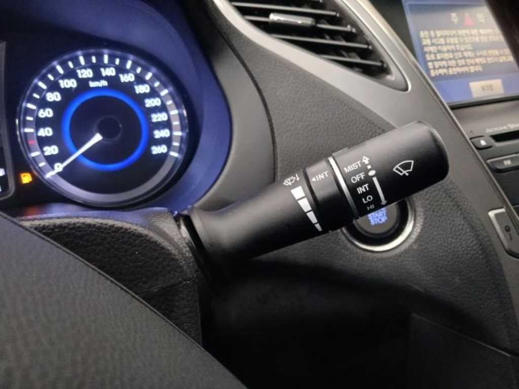 HYUNDAI Grandeur 2013 Negro - Importación desde Corea - HF Imports Iquique - Foto 17