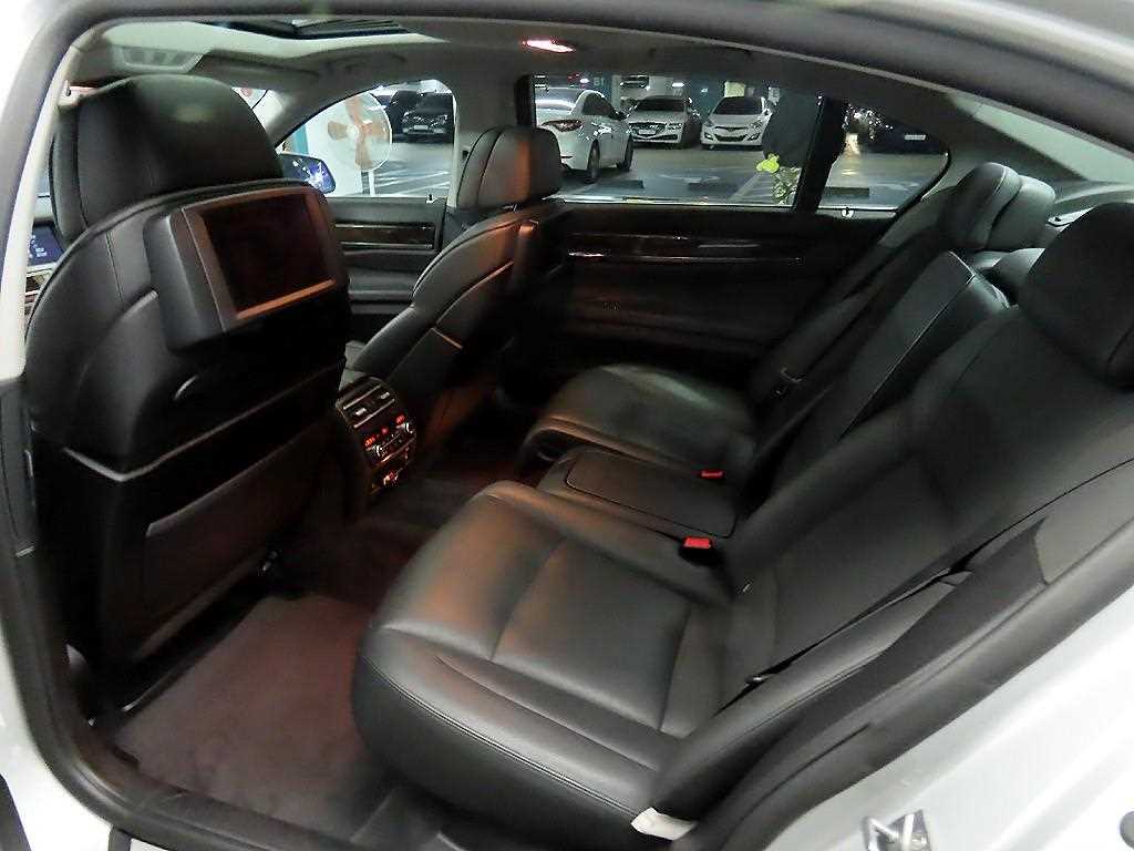 BMW 7 Series - Vista 7