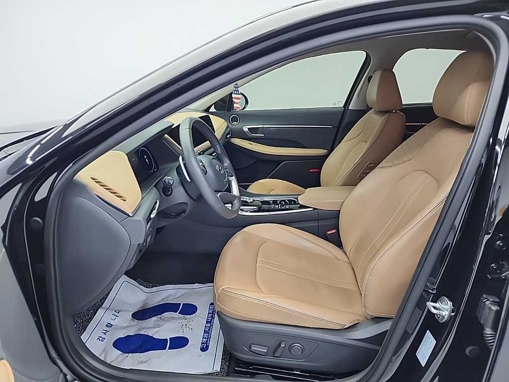 HYUNDAI Sonata - Vista 11