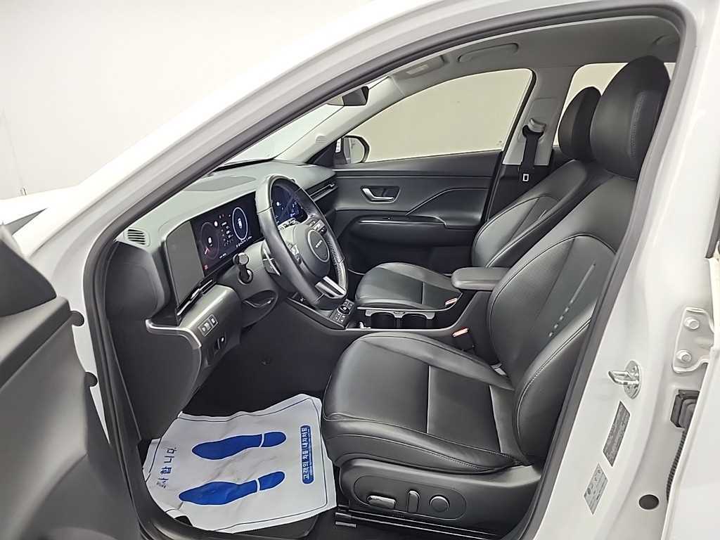 HYUNDAI Kona - Vista 11