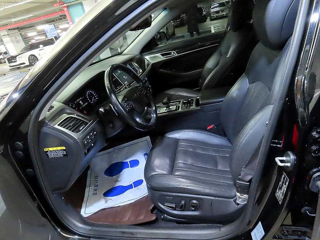 Genesis G80 - Vista 6