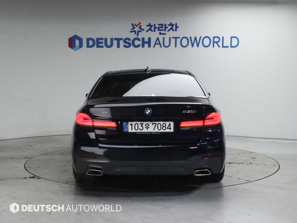 BMW 5 Series - Vista 4