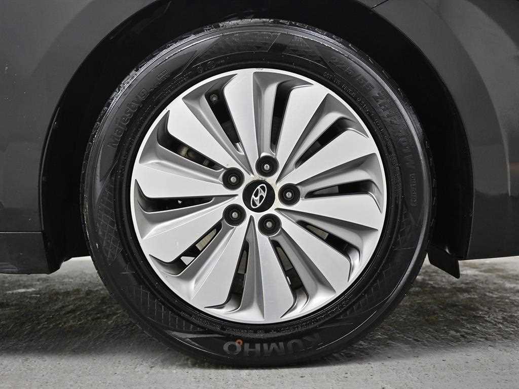 HYUNDAI Grandeur - Vista 5