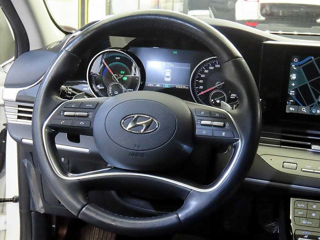 HYUNDAI Grandeur - Vista 8