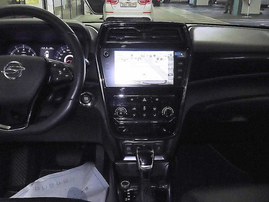 Ssangyong Tivoli - Vista 11