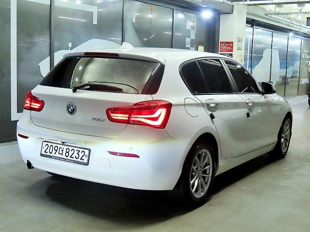 BMW 1 series - Vista 4