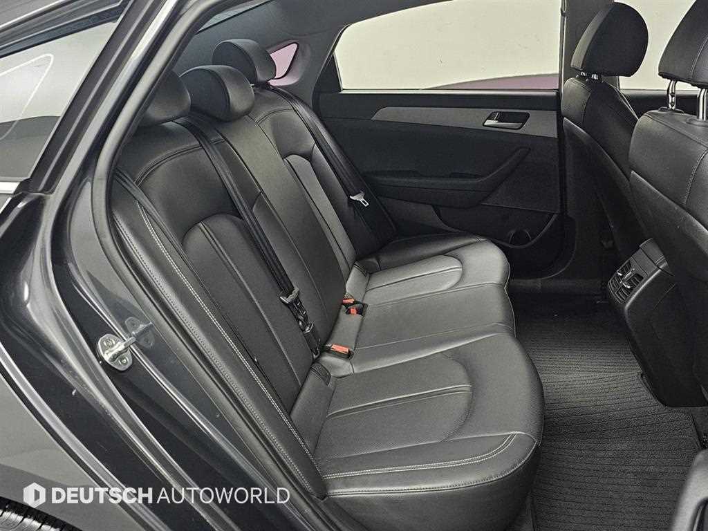 HYUNDAI Sonata - Vista 12