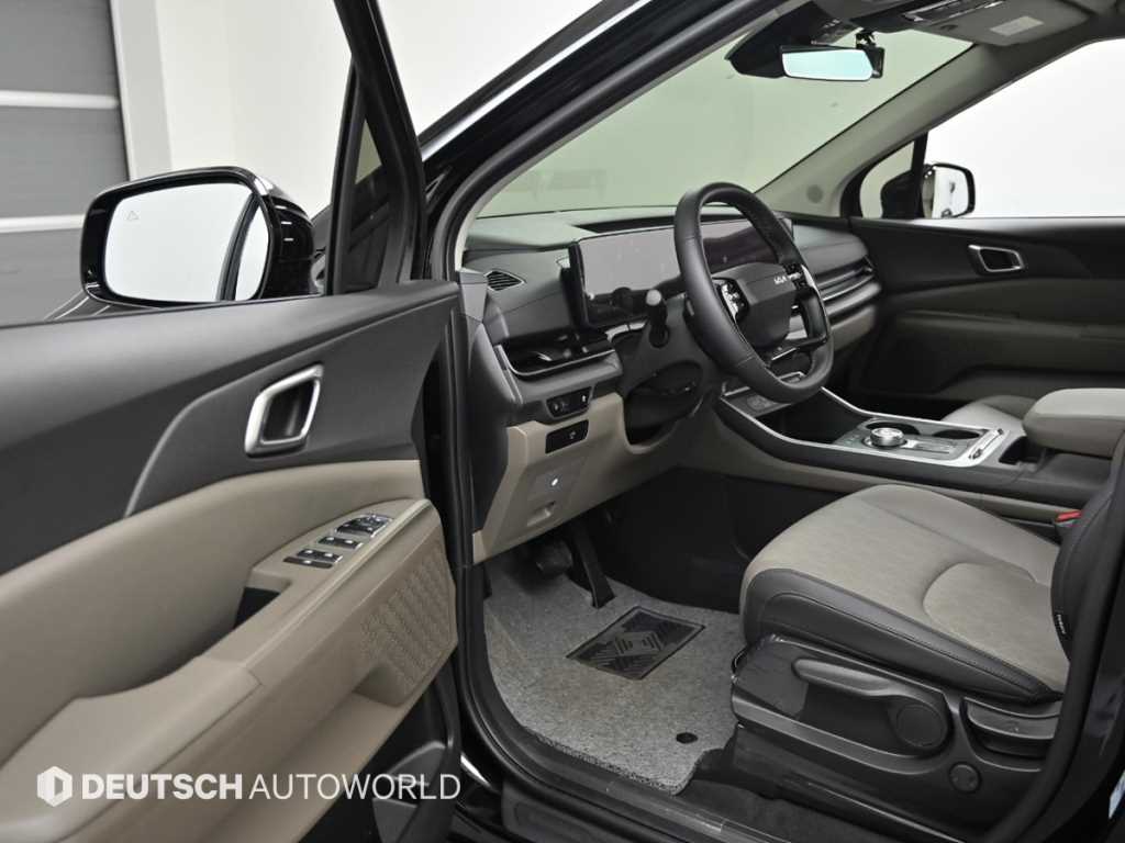 KIA Carnival - Vista 11