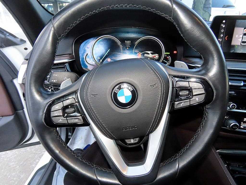 BMW 5 Series - Vista 8