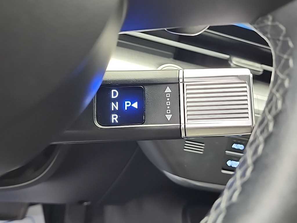 HYUNDAI Kona - Vista 8