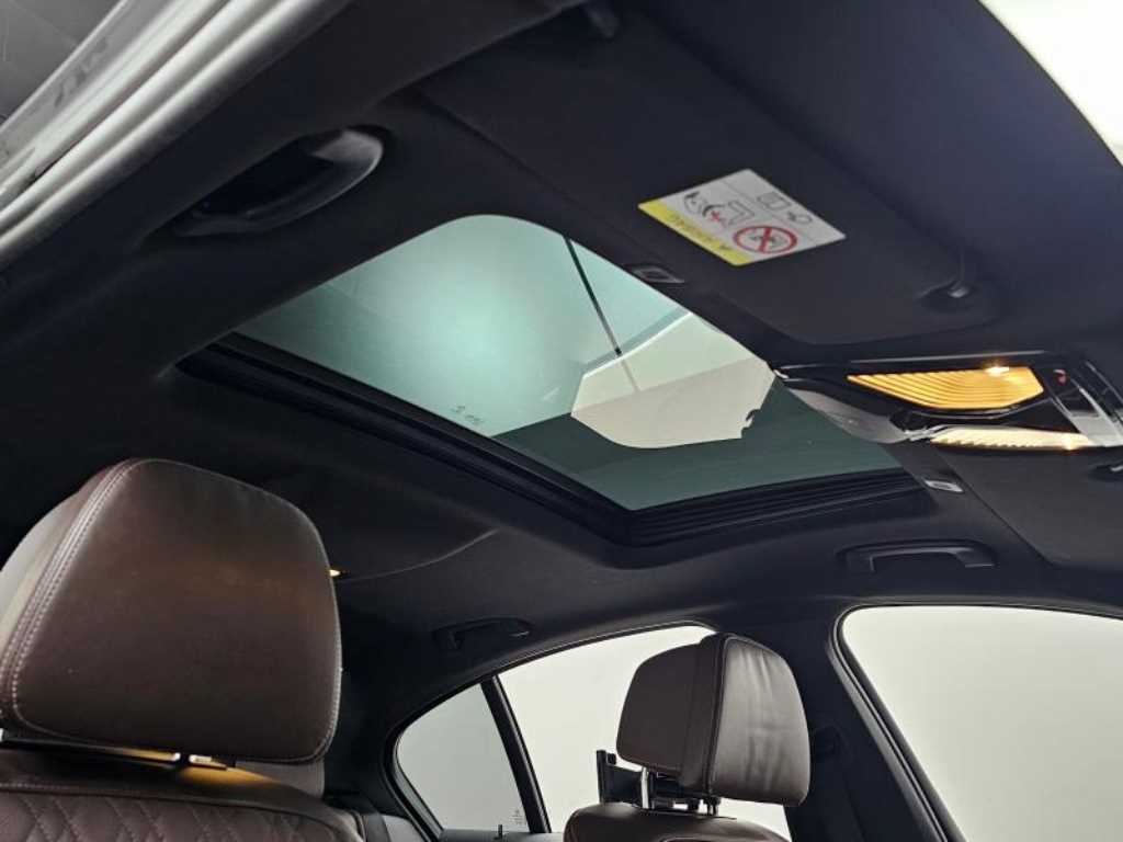 BMW 5 Series 2021 Negro - Importación desde Corea - HF Imports Iquique - Foto 19