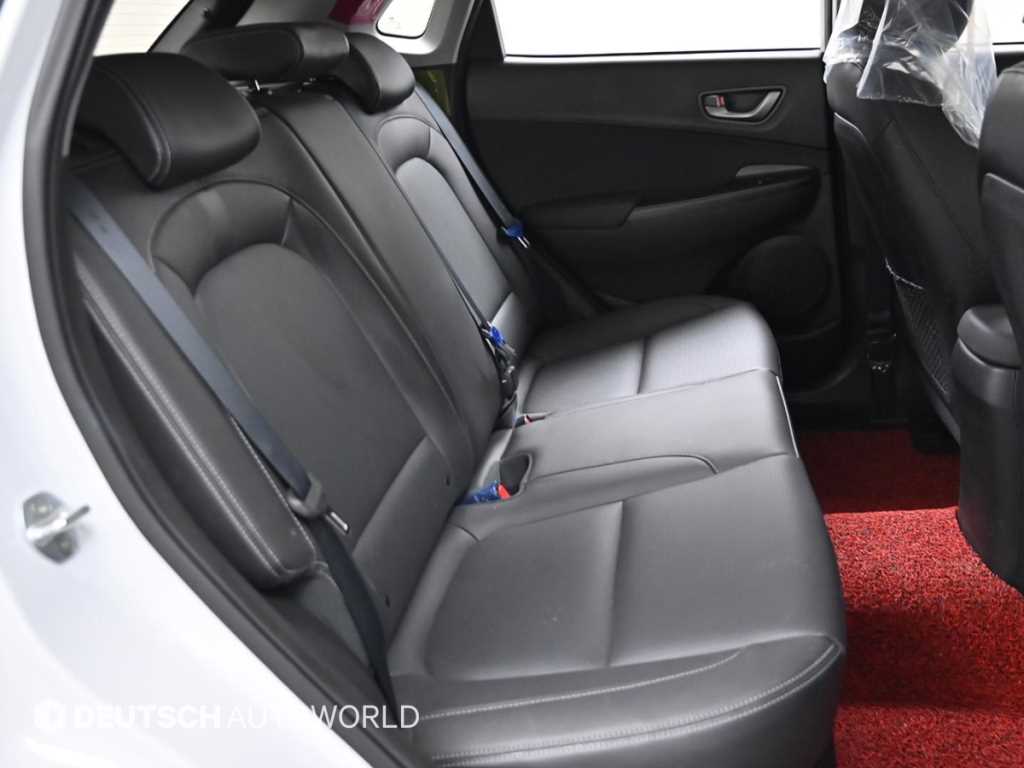 HYUNDAI Kona - Vista 12