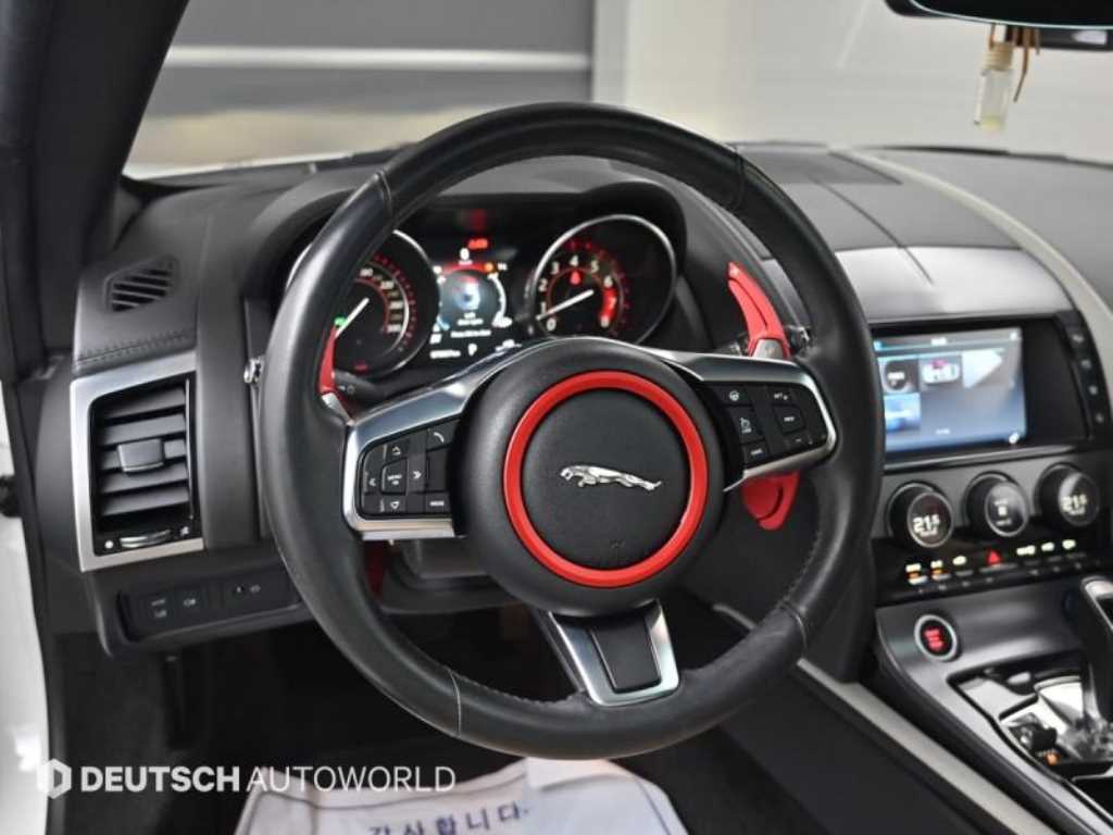 Jaguar F-TYPE - Vista 10