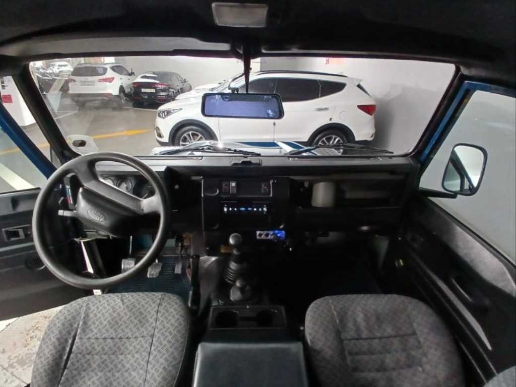 Land Rover Defender - Vista 6