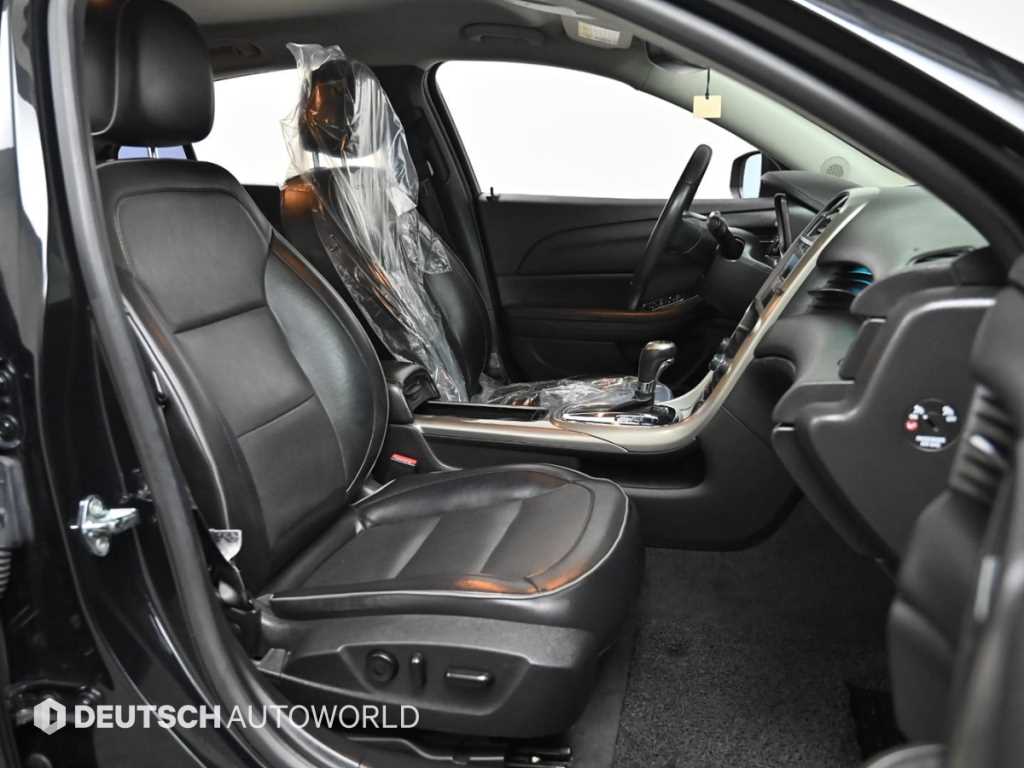 Chevrolet Malibu - Vista 10