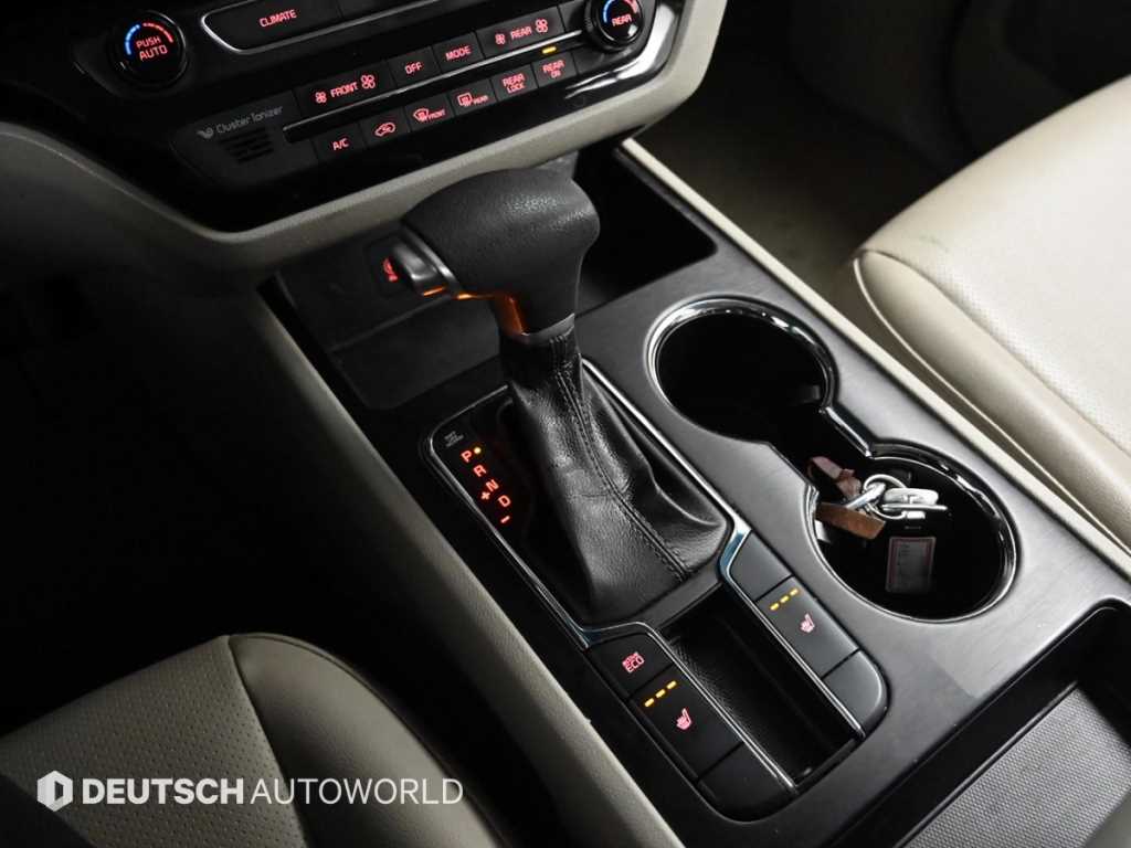 KIA Carnival - Vista 9