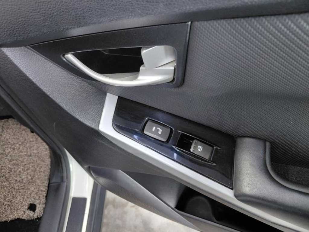 Ssangyong Korando - Vista 10