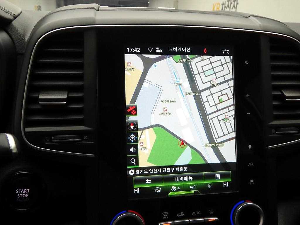 SAMSUNG QM6 - Vista 8