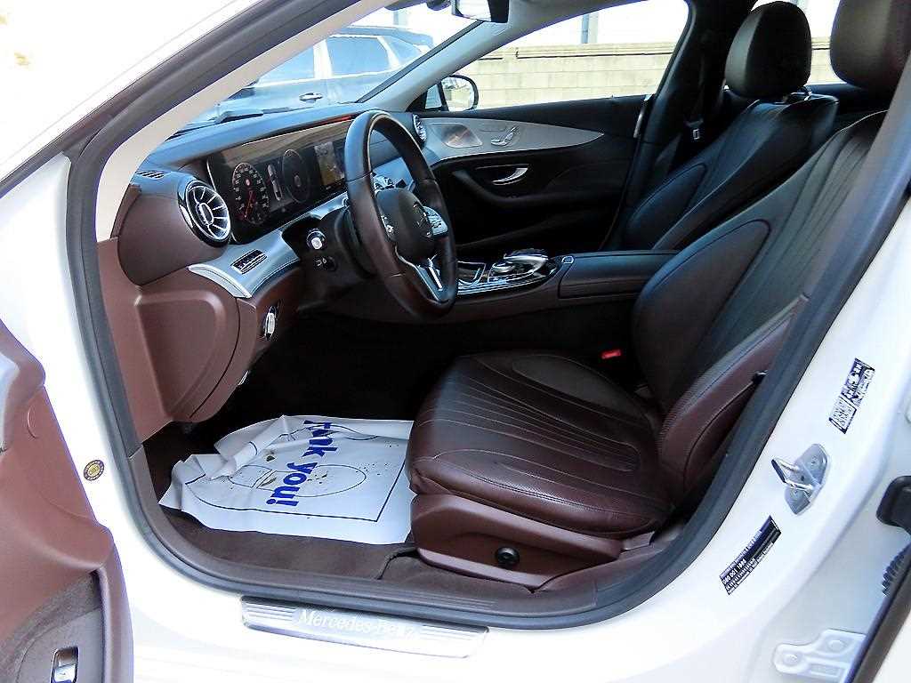 Mercedes Benz CLS Class - Vista 5