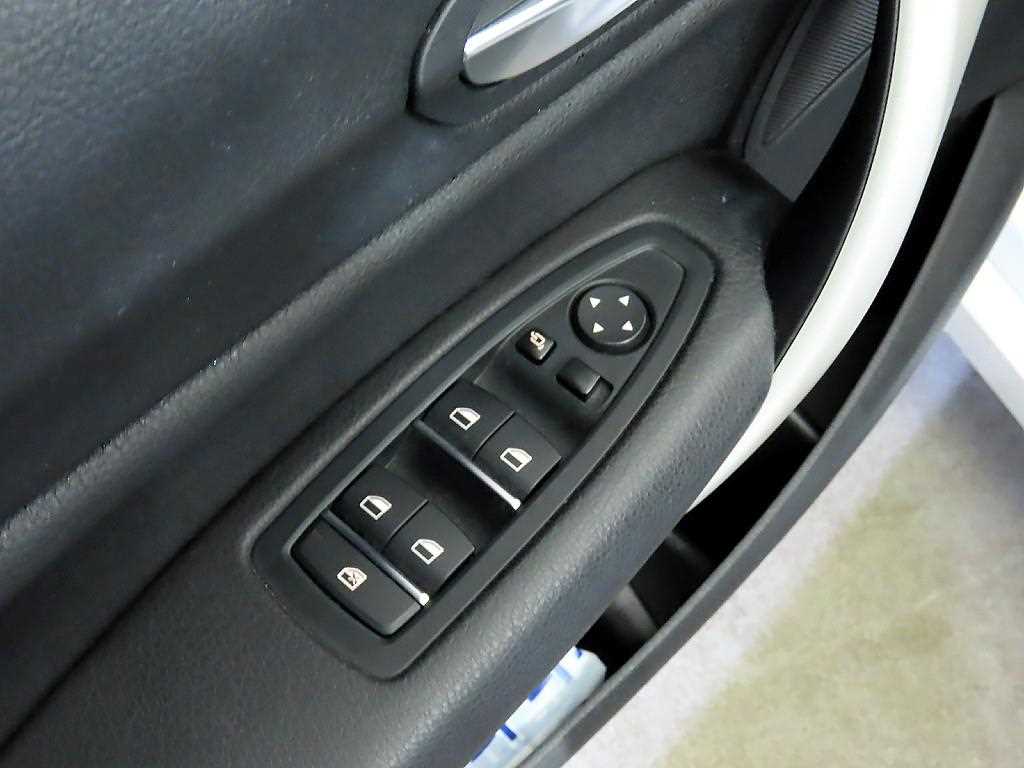 BMW 1 series 2018 Blanco - Importación desde Corea - HF Imports Iquique - Foto 17