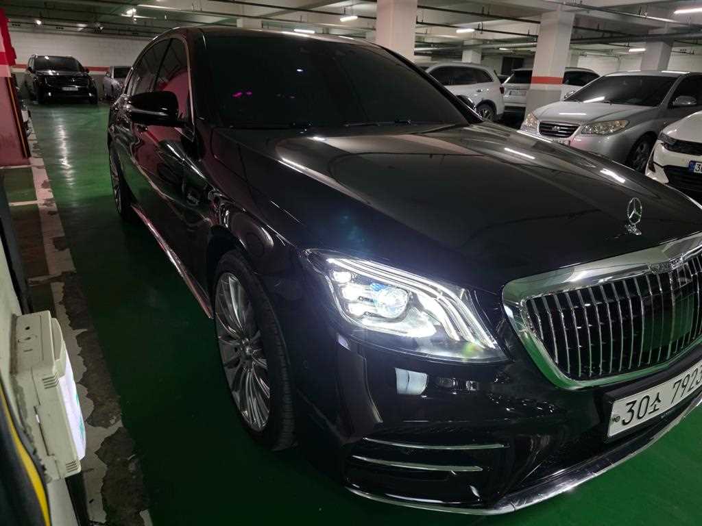 Mercedes Benz S Class - Vista 4