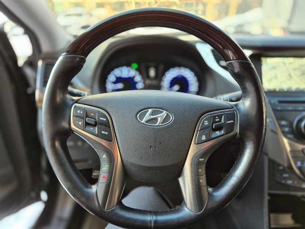 HYUNDAI Grandeur - Vista 6