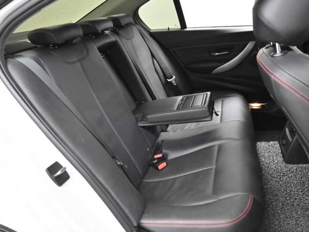 BMW 3 series - Vista 12