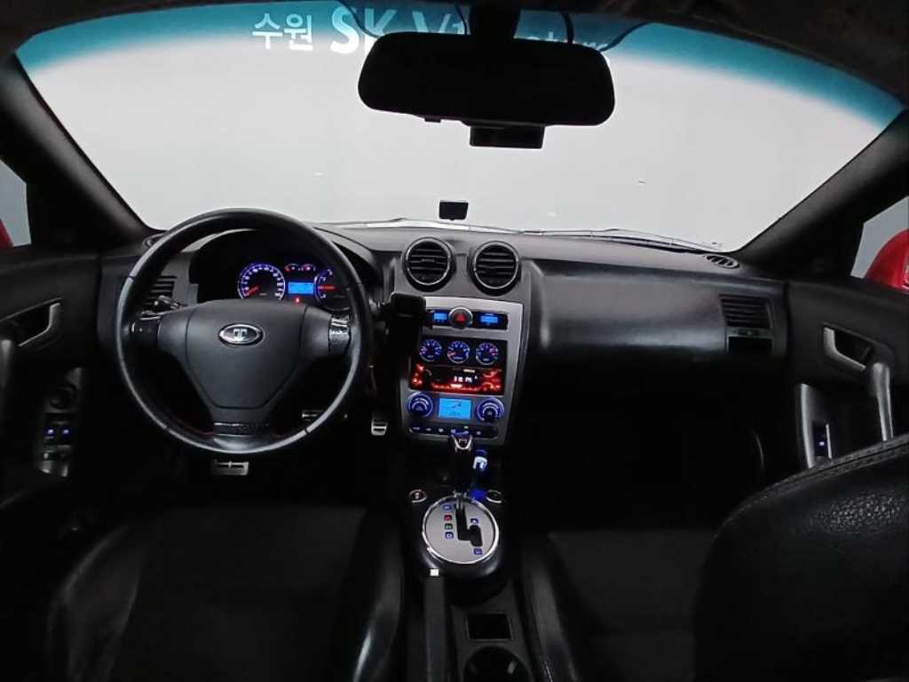 HYUNDAI Tuscani - Vista 6