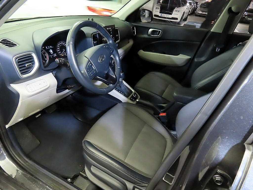 HYUNDAI Venue - Vista 10