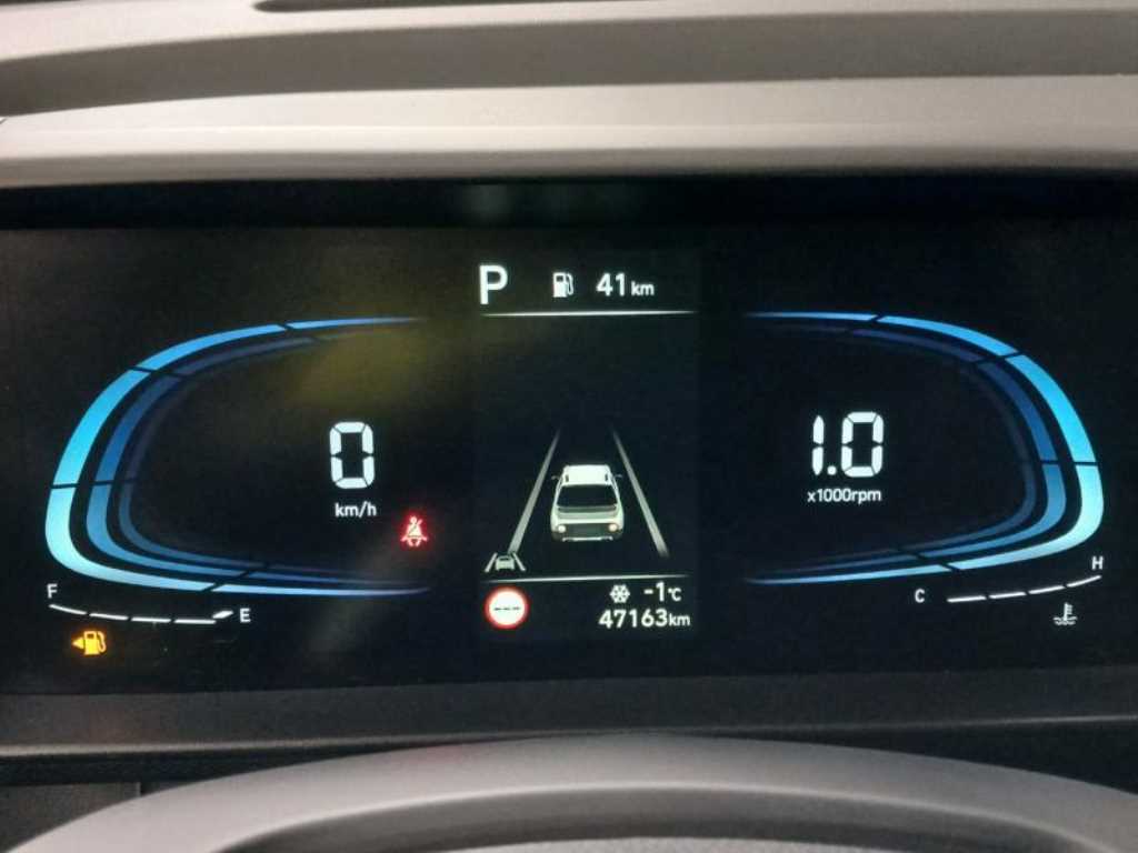 HYUNDAI Casper - Vista 10