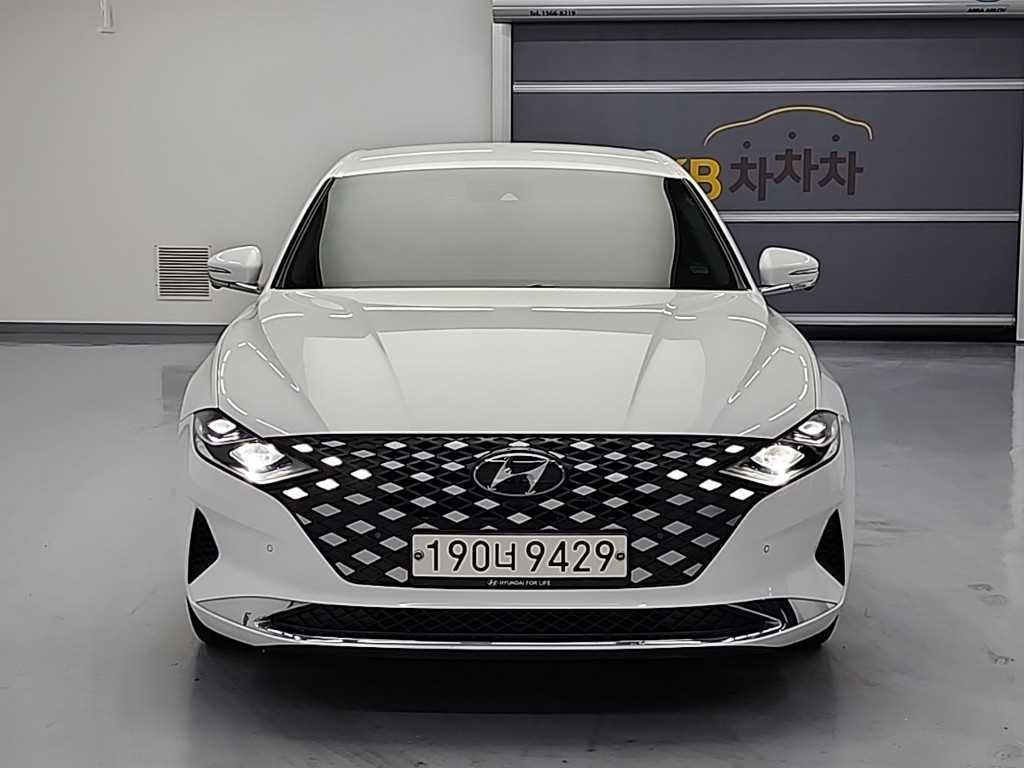 HYUNDAI Grandeur - Vista 3