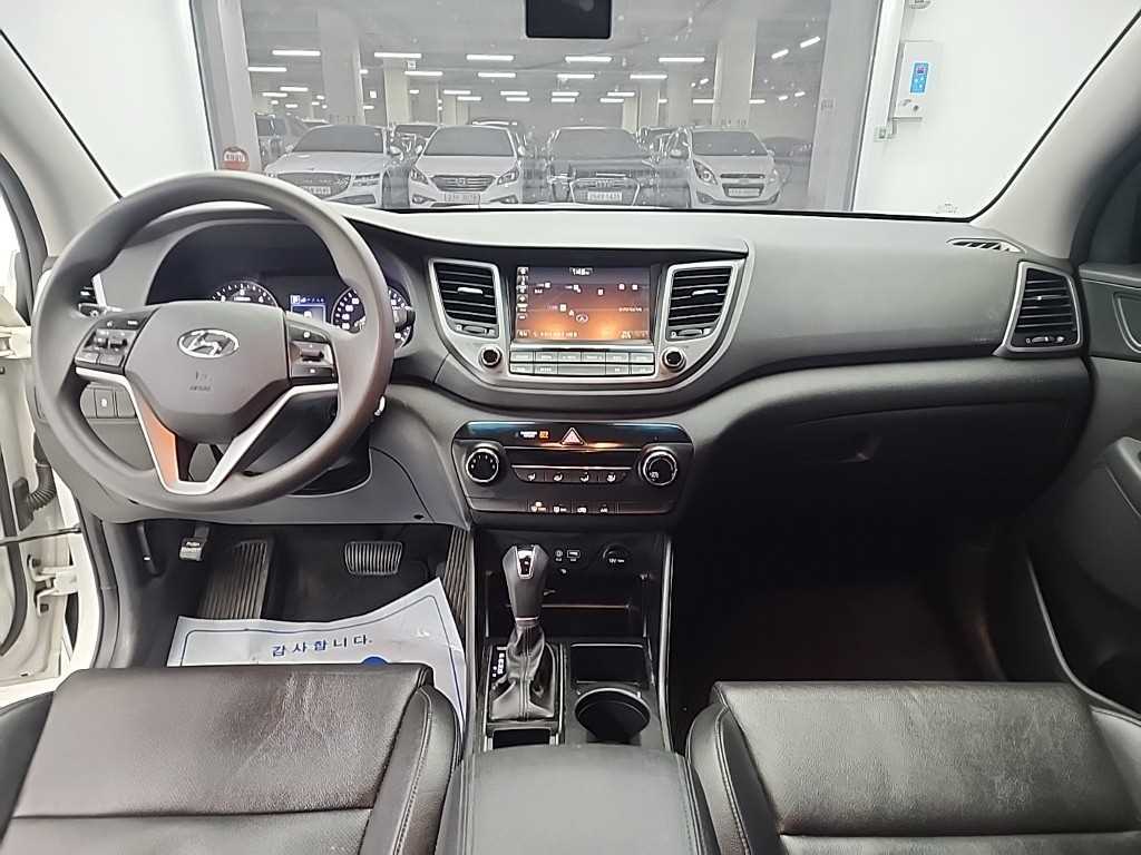 HYUNDAI Tucson - Vista 7