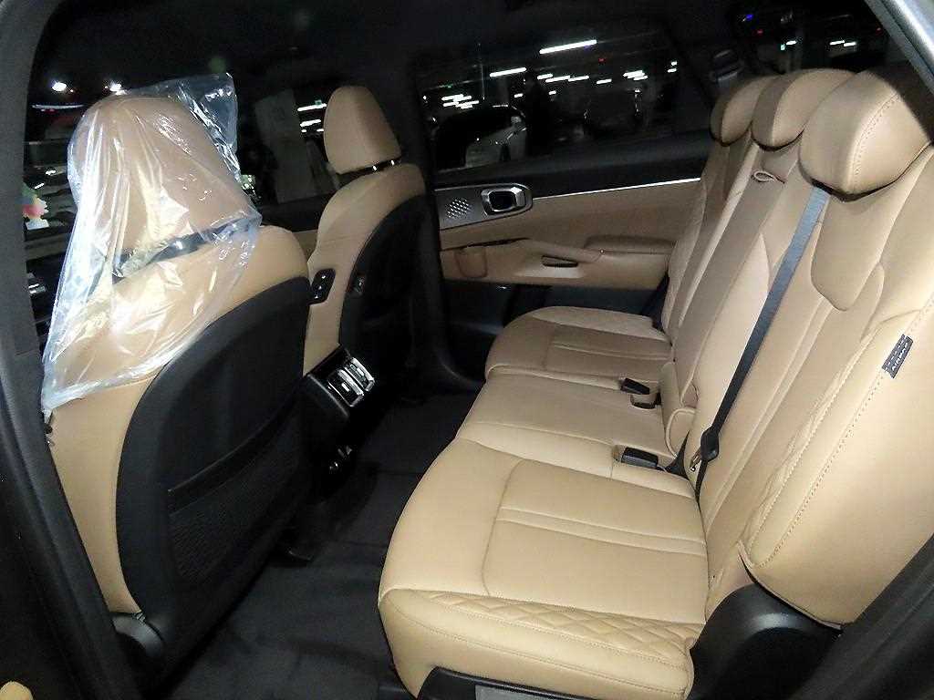 KIA Sorento - Vista 7