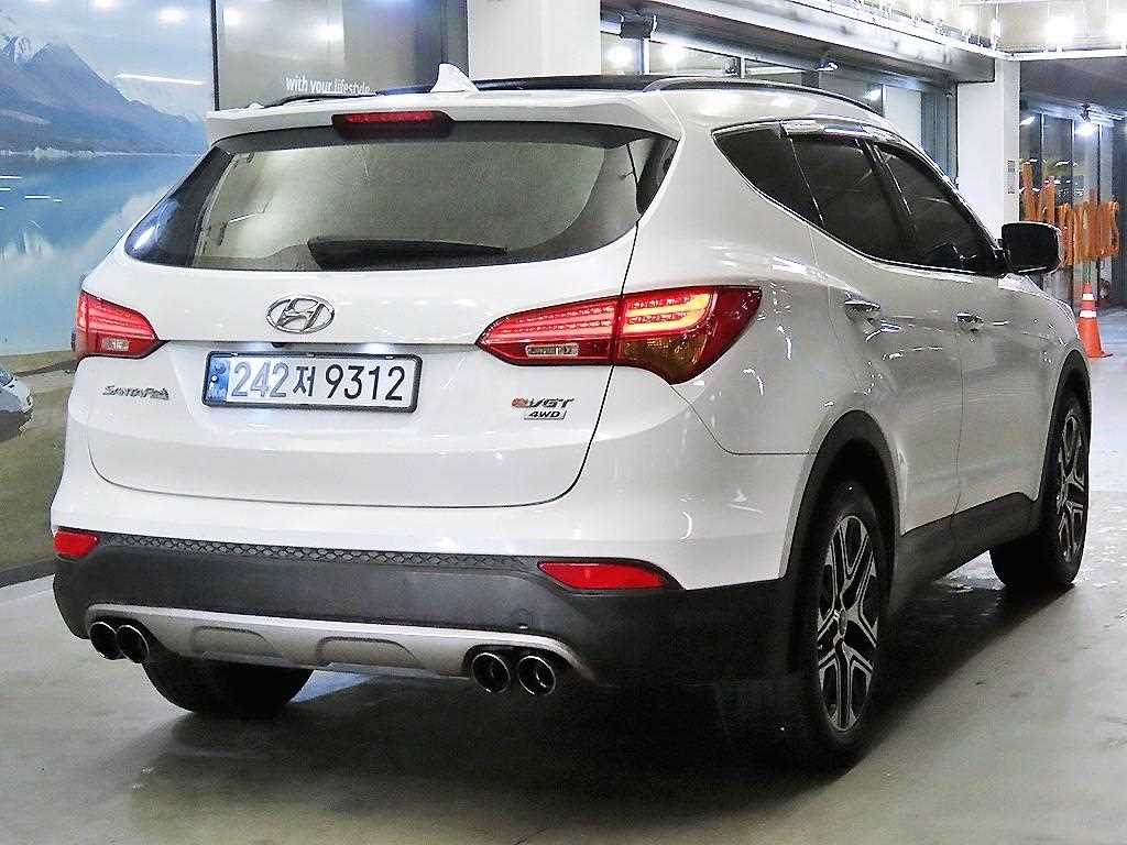 HYUNDAI Santa Fe - Vista 4