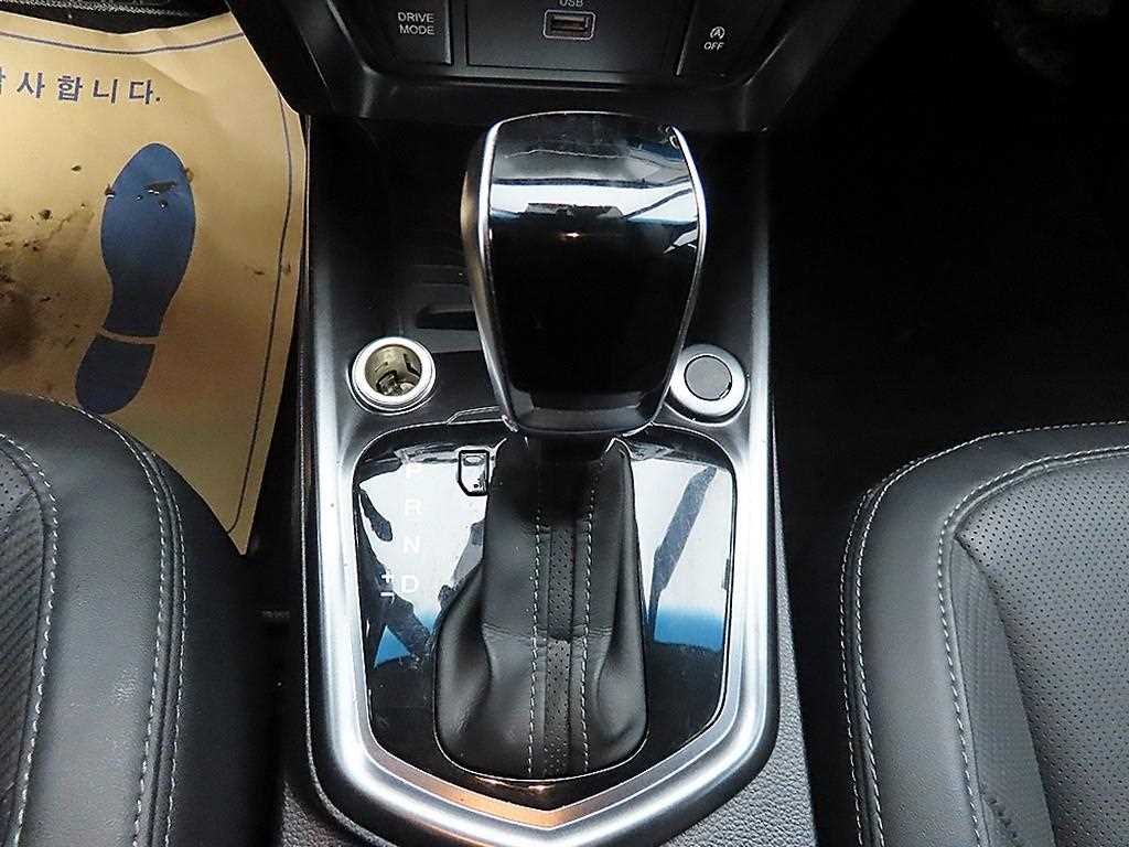 Ssangyong Tivoli - Vista 10