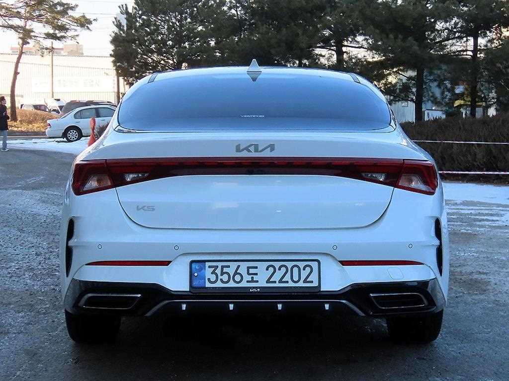 KIA K5 - Vista 4