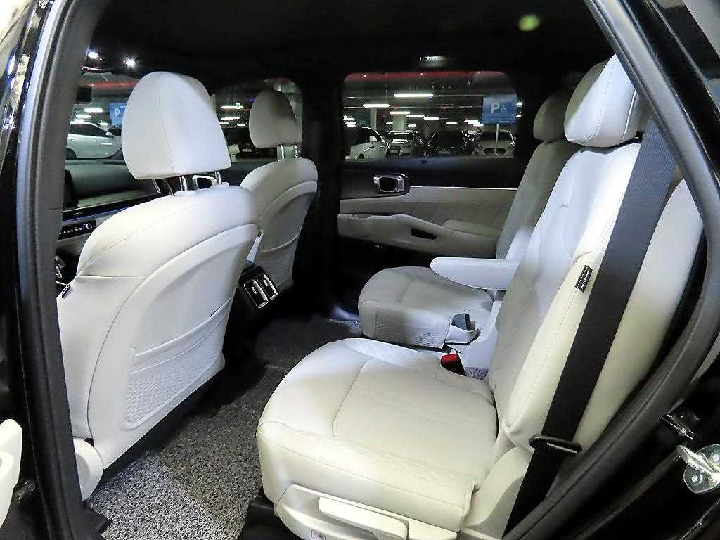 KIA Sorento - Vista 7