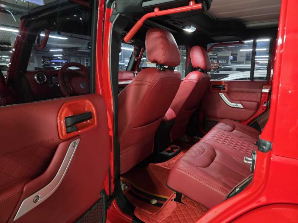 Jeep Wrangler - Vista 10