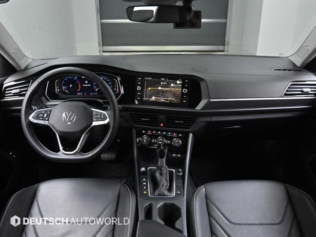 Volkswagen Jetta - Vista 7