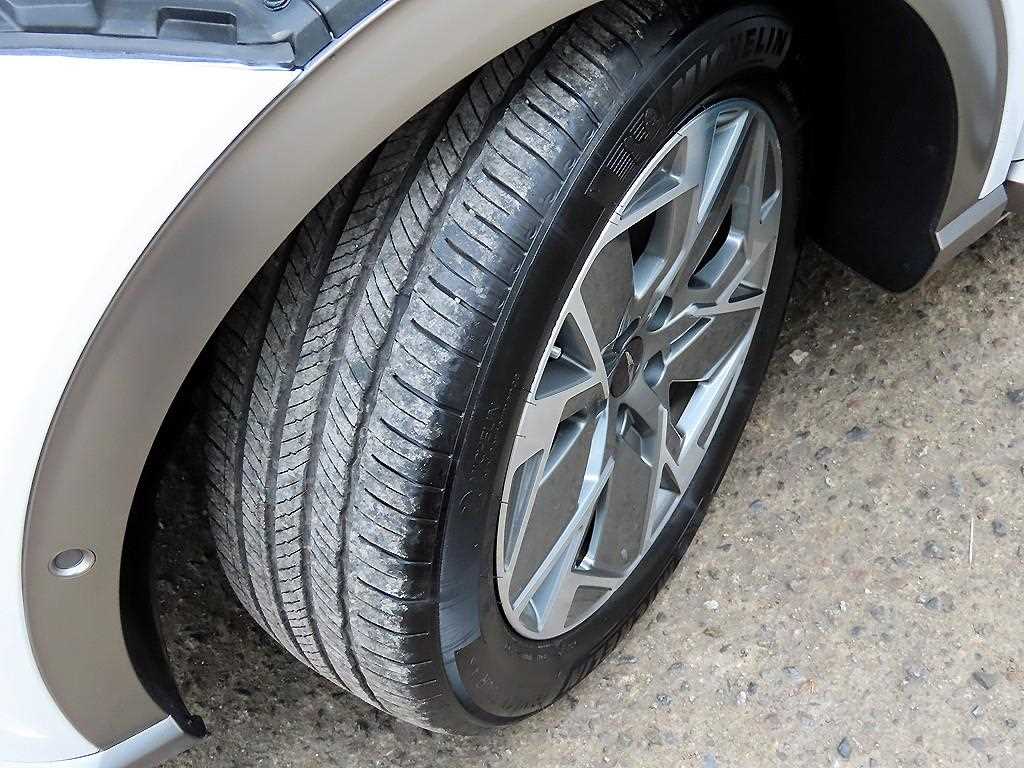 Genesis GV60 2022 Blanco - Importación desde Corea - HF Imports Iquique - Foto 20