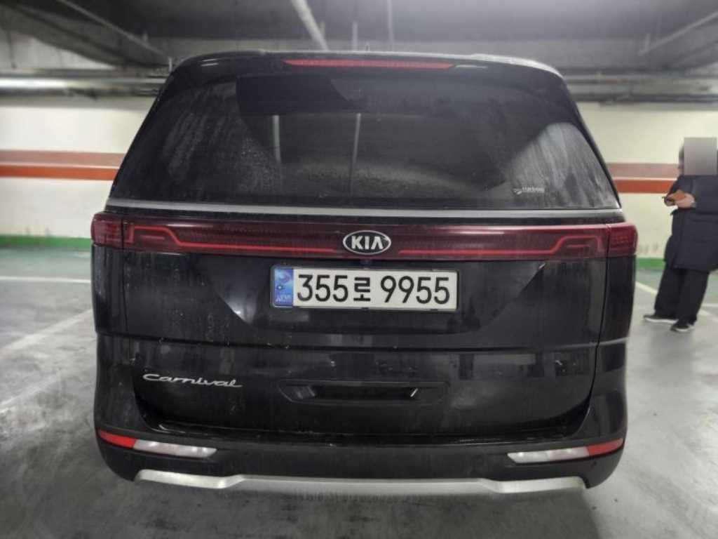 KIA Carnival - Vista 2