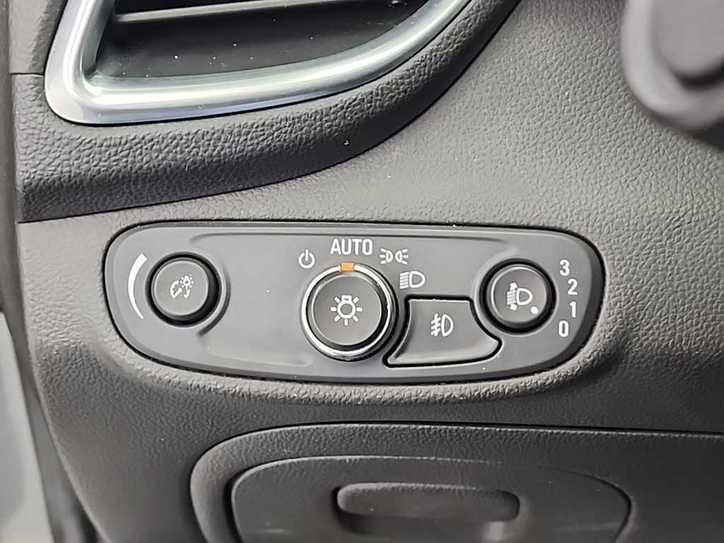 Chevrolet Trax 2019 Gris - Importación desde Corea - HF Imports Iquique - Foto 15