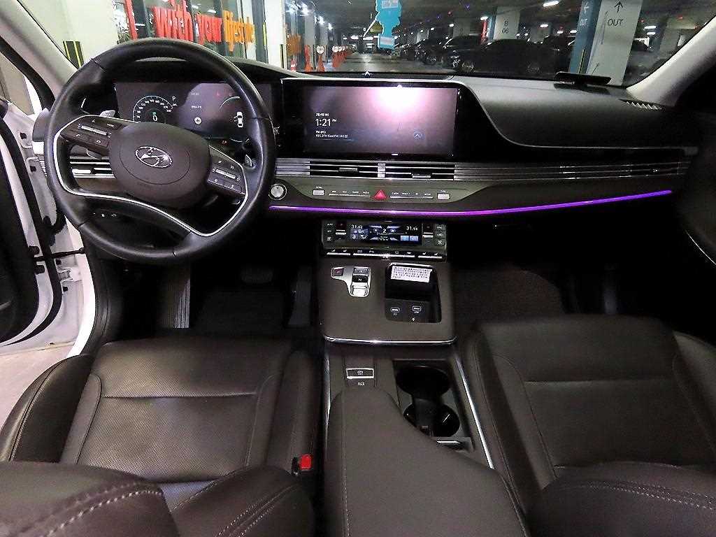 HYUNDAI Grandeur - Vista 10