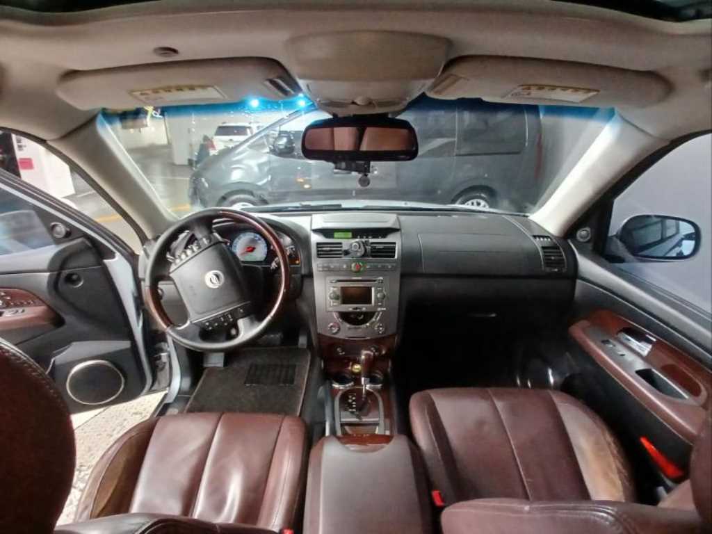 Ssangyong Rexton - Vista 6