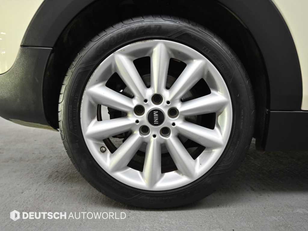 Mini Clubman - Vista 5