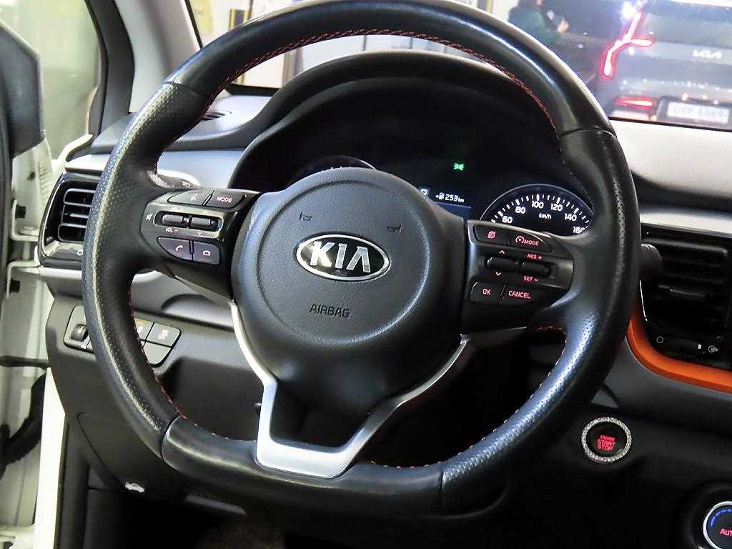 KIA Stonic - Vista 8