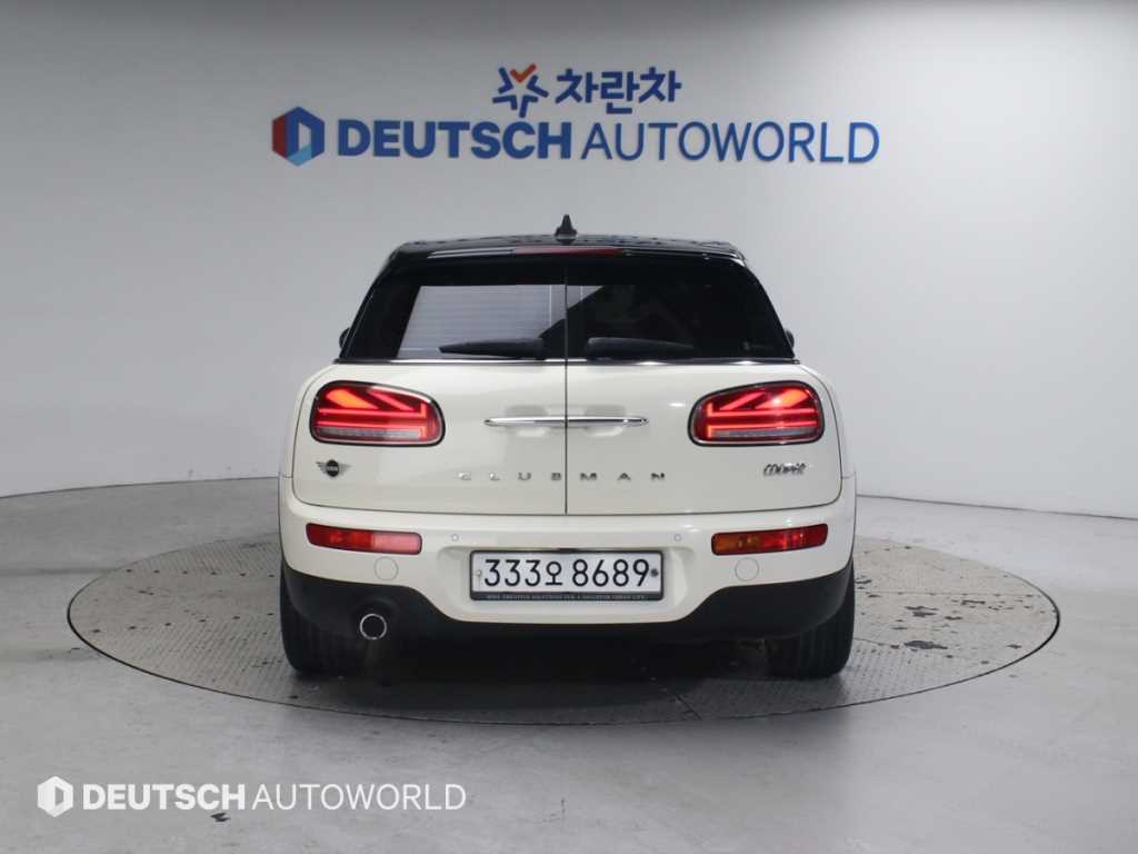 Mini Clubman - Vista 4