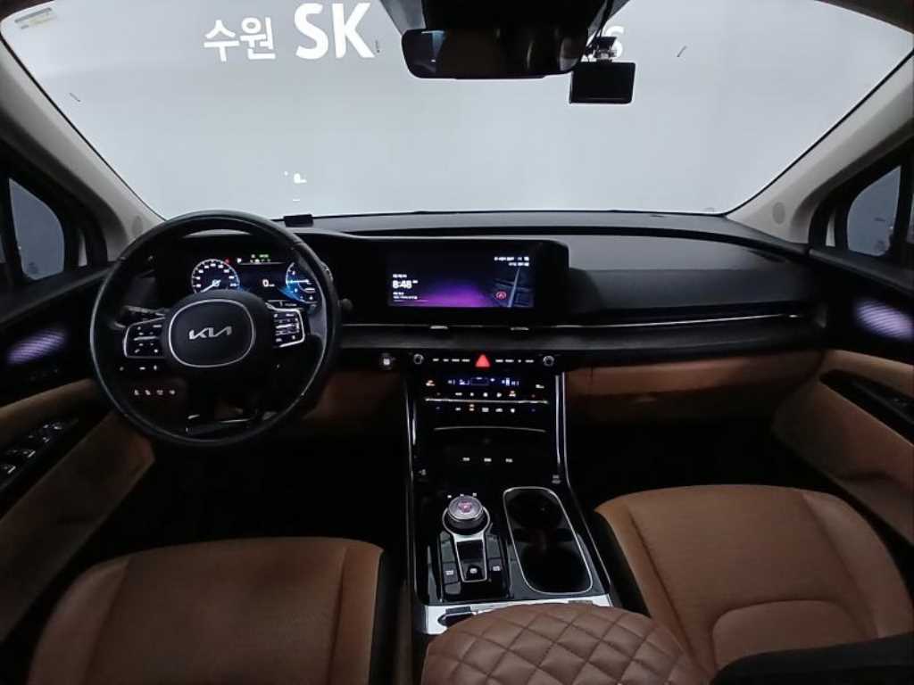 KIA Carnival - Vista 5