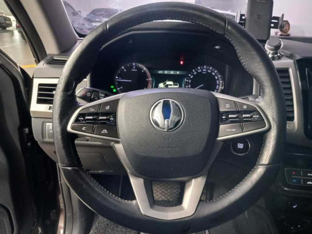 Ssangyong Rexton - Vista 11