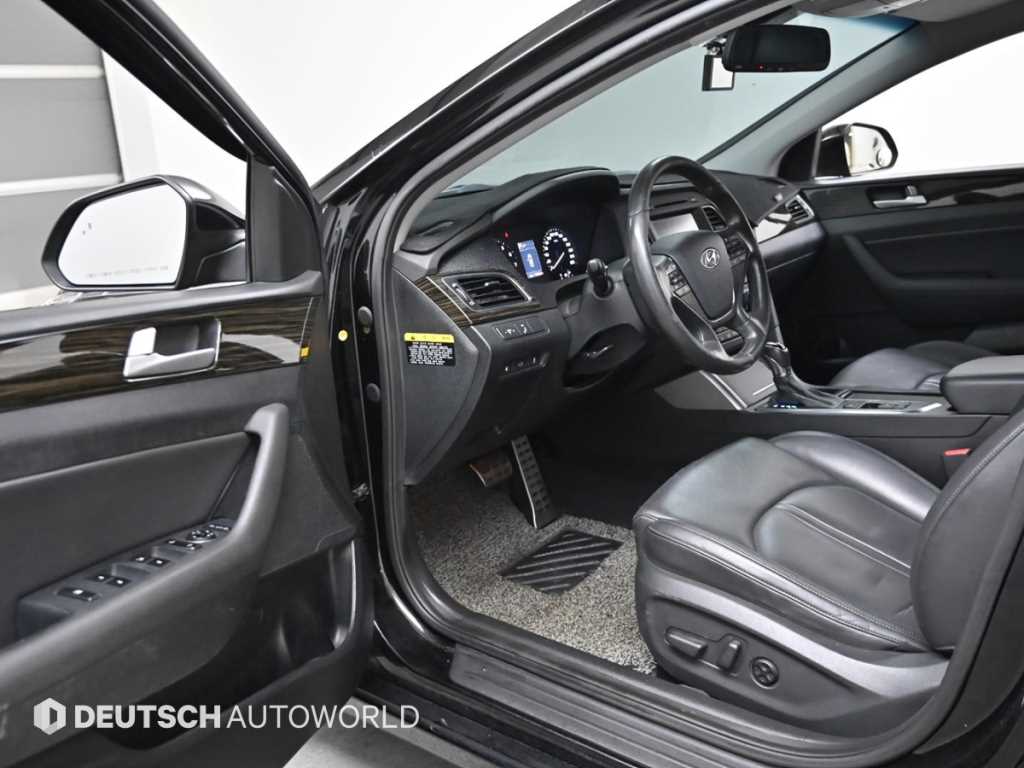 HYUNDAI Sonata - Vista 11